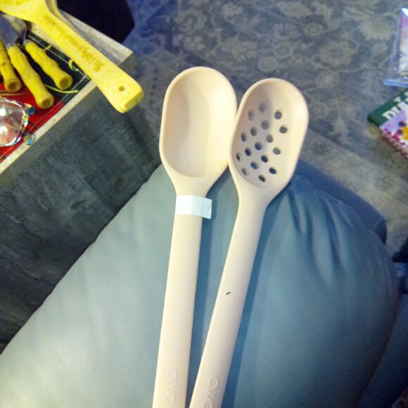 BRAND NEW PINK VINTAGE STYLE SPOONS - Picture 1 of 1